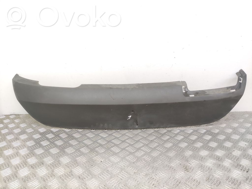 Ford Fiesta Moldura inferior del parachoques trasero 