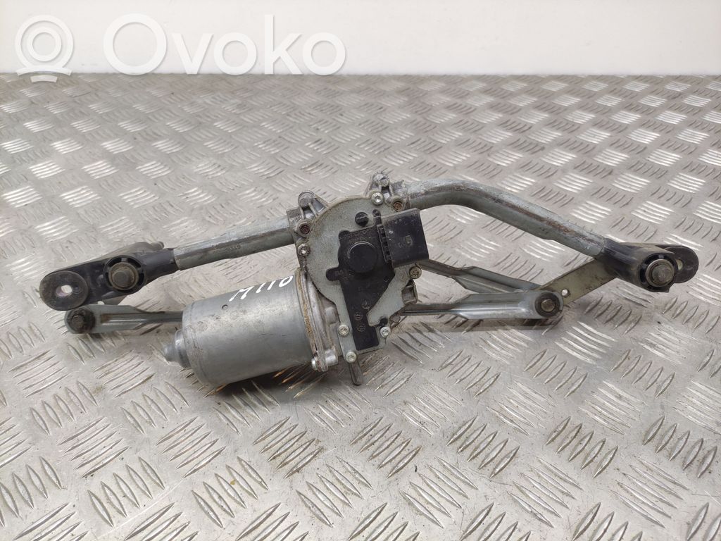 Alfa Romeo Mito Motor y varillaje del limpiaparabrisas delantero 