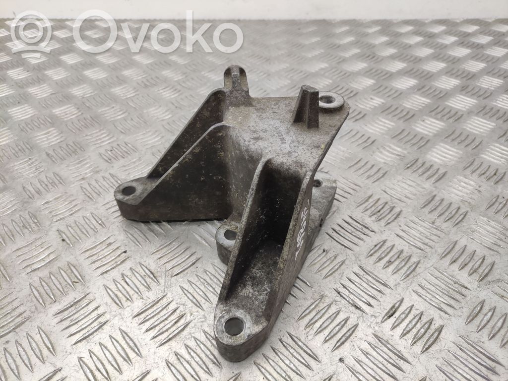 Opel Insignia A Łapa / Mocowanie silnika 