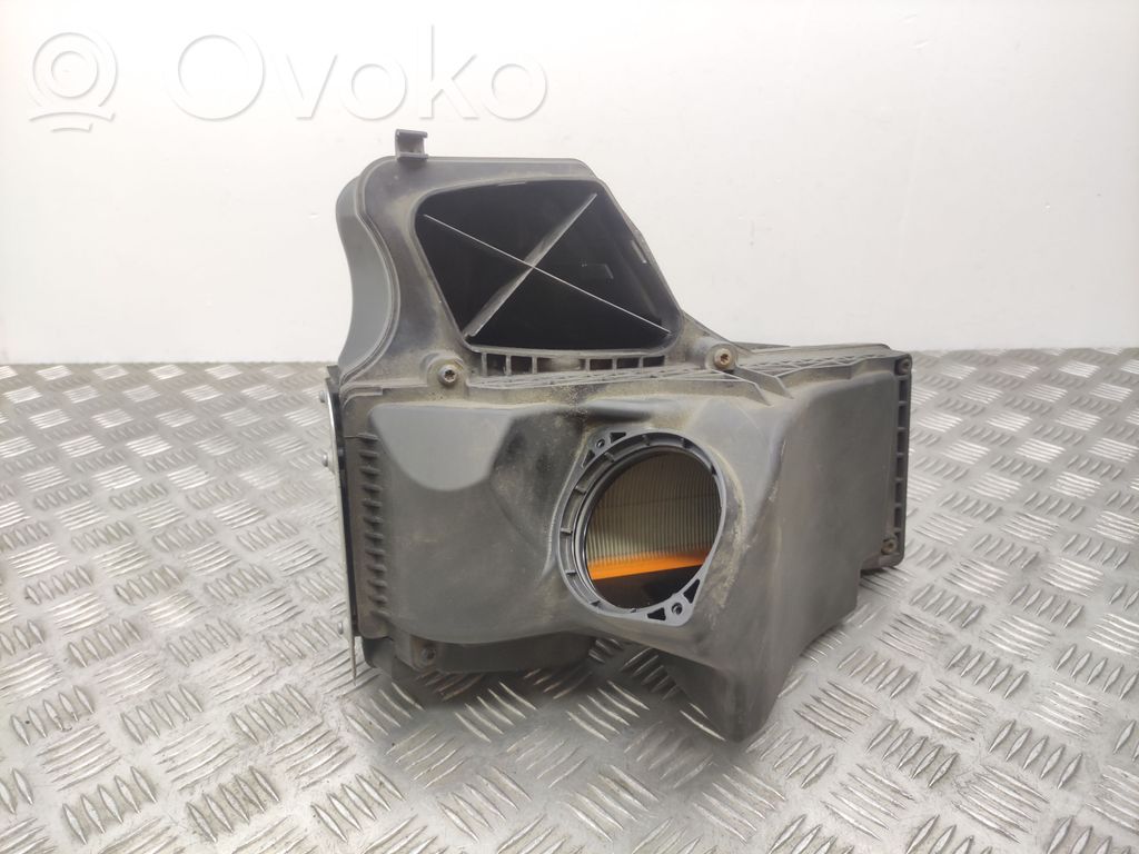Audi A4 S4 B8 8K Luftfilterkasten 