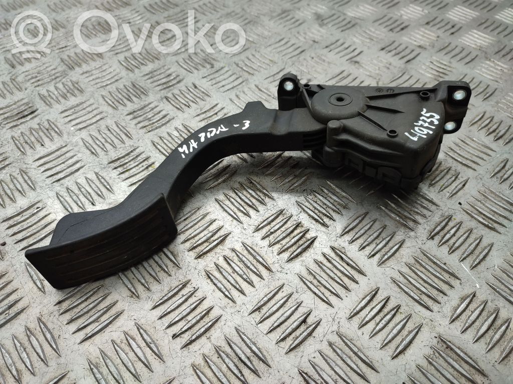 Mazda 3 I Kaasupoljin 