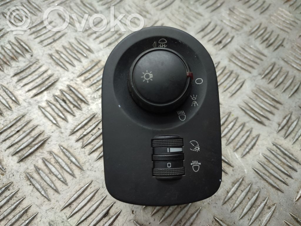 Seat Leon (1P) Light switch 