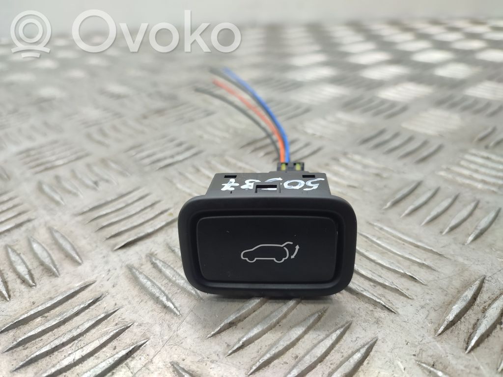 KIA Sportage Tailgate/boot open switch button 