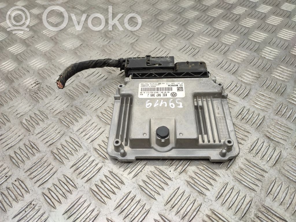 Volkswagen Tiguan Engine control unit/module 