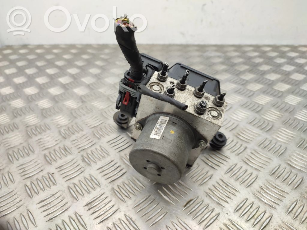 Volkswagen Tiguan ABS Pump 