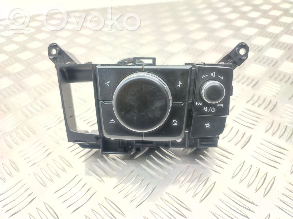 Mazda 3 Head unit multimedia control 