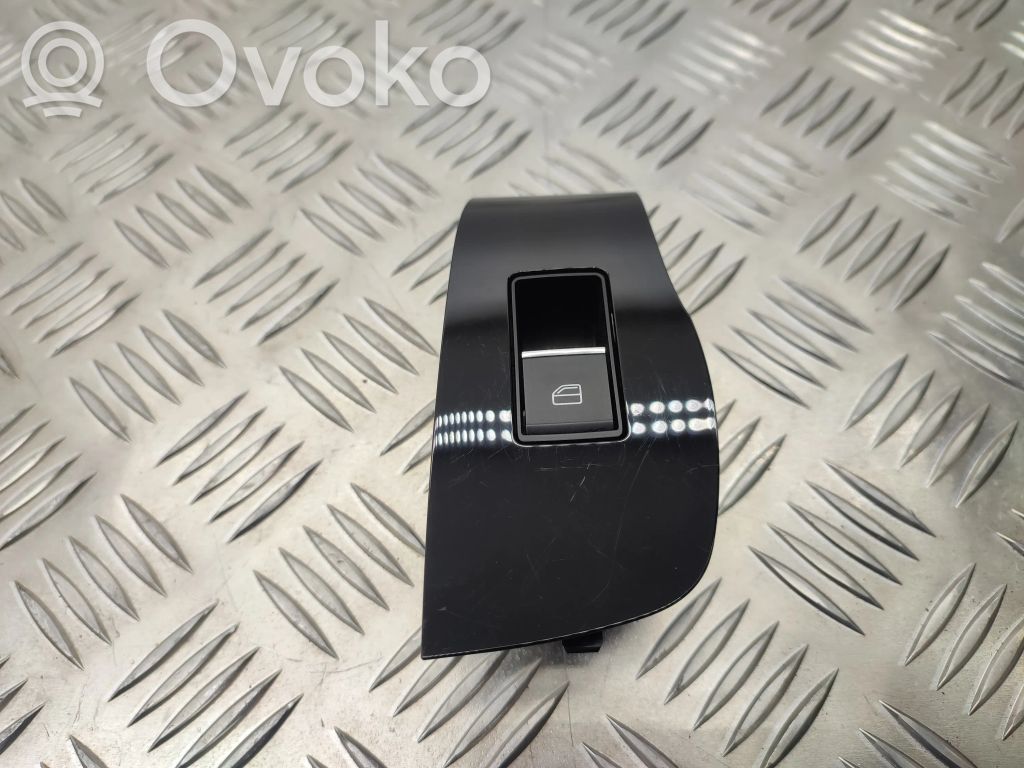 Mazda 3 Electric window control switch 