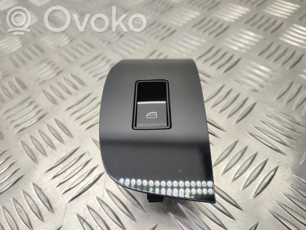 Mazda 3 Electric window control switch 