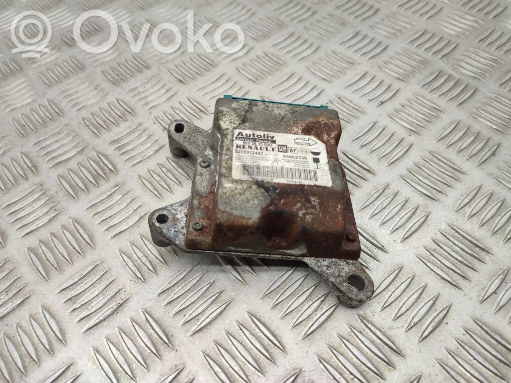 Opel Vivaro Airbag control unit/module 