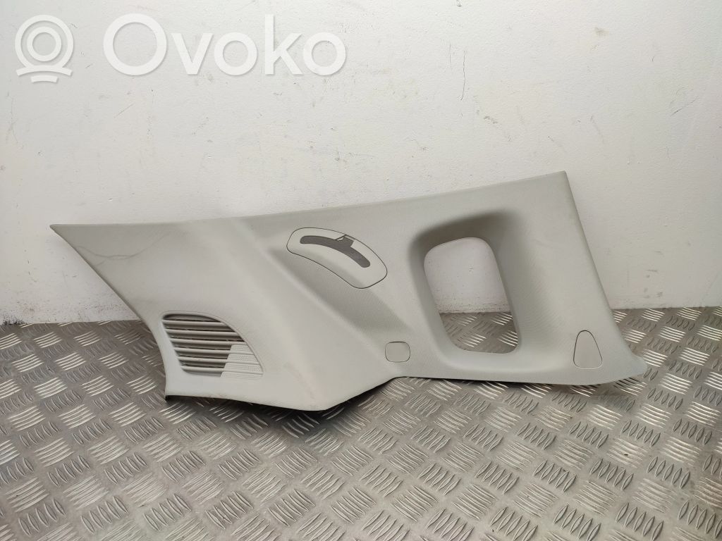 Jeep Compass Kita salono detalė 