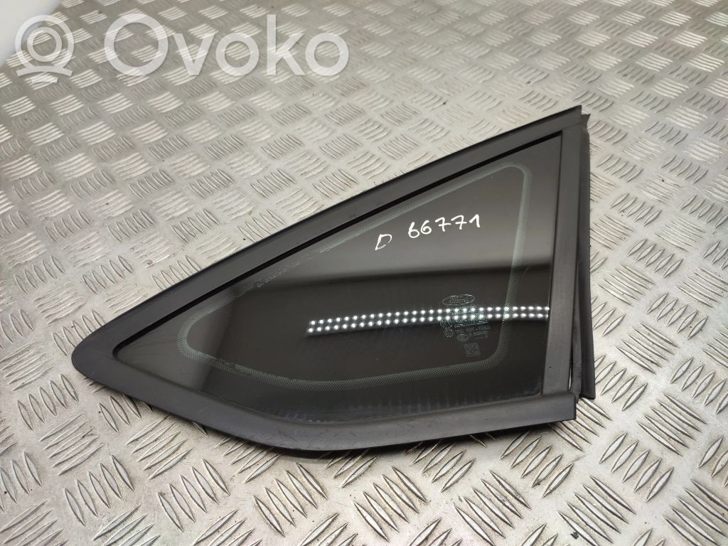Ford Focus Rear side window 