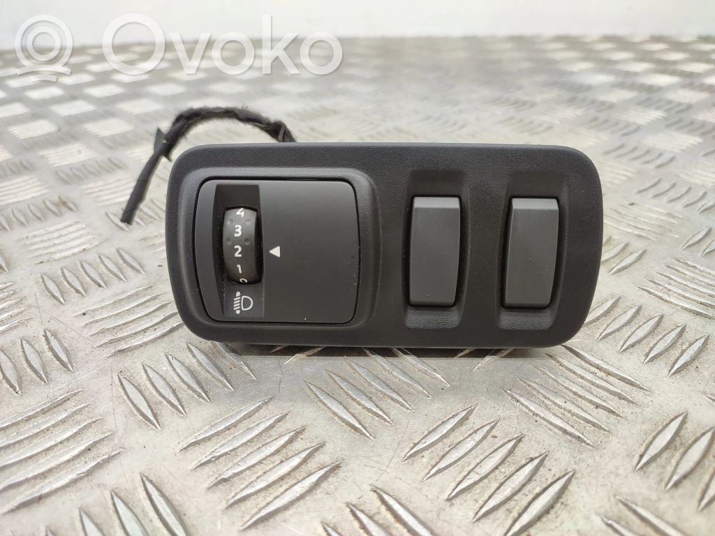 Renault Kadjar Headlight level height control switch 
