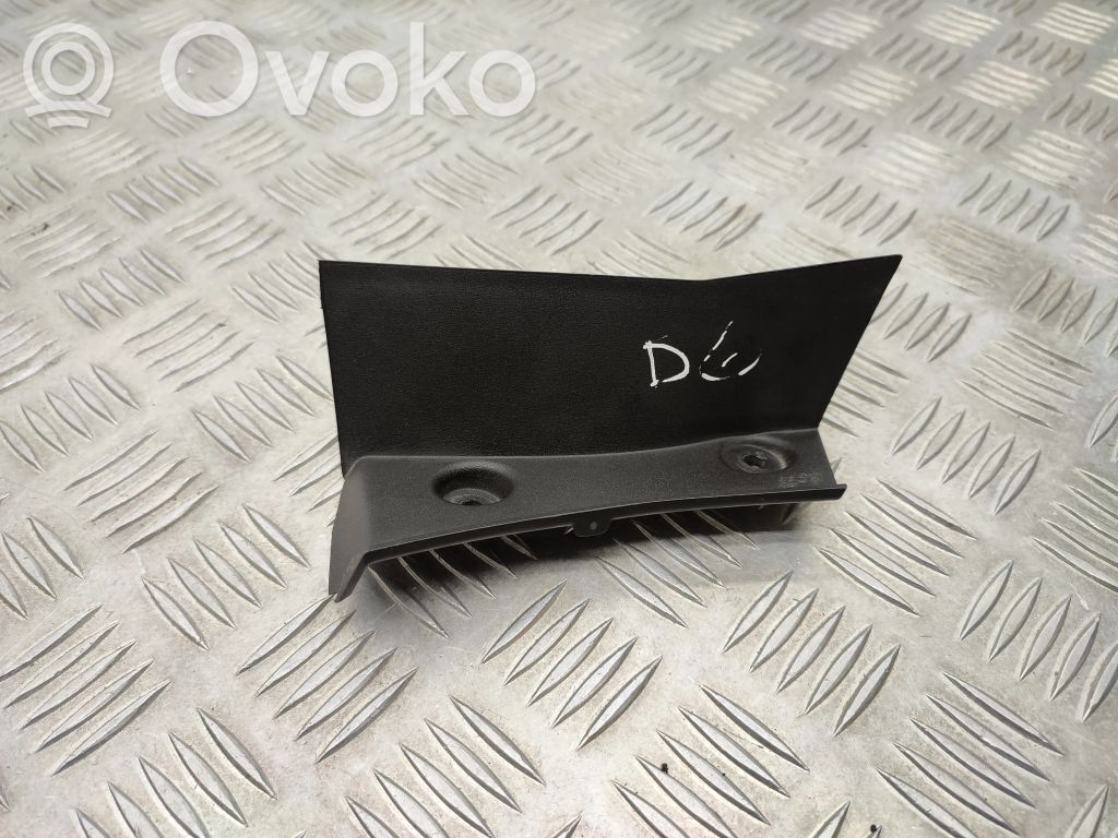 Renault Kadjar Rear/tail light trim molding 