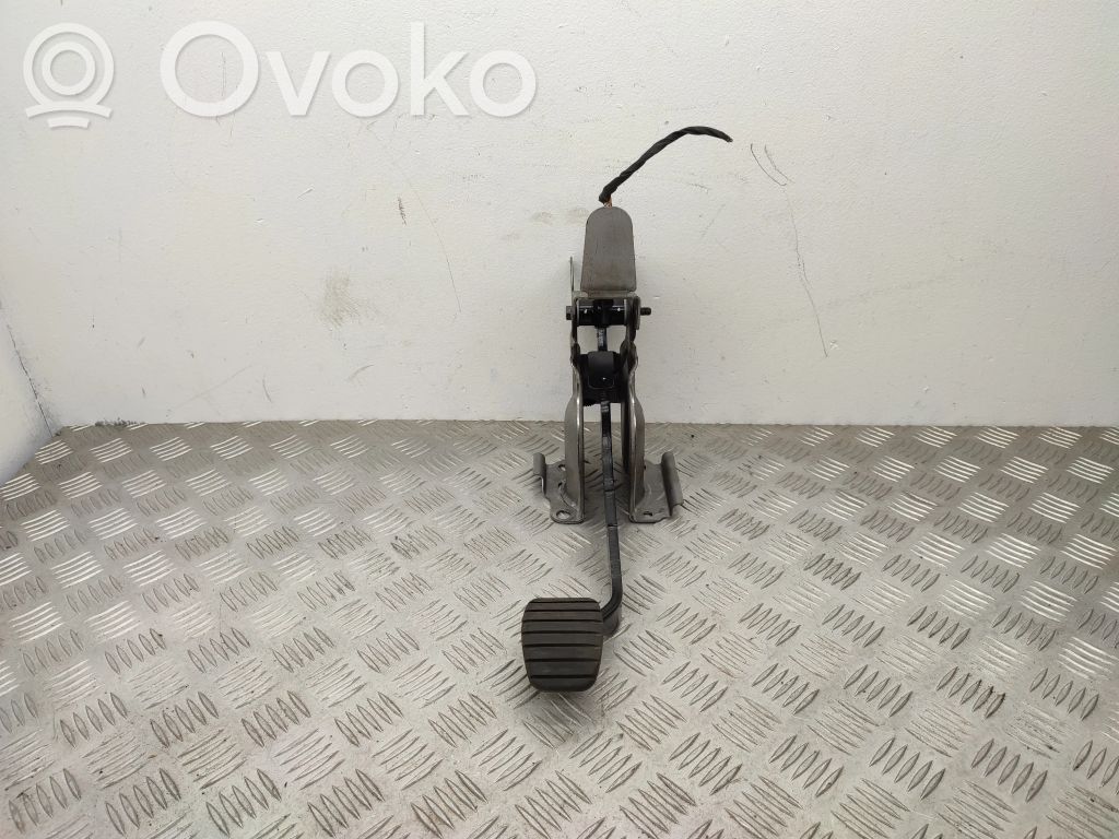 Renault Express Brake pedal 