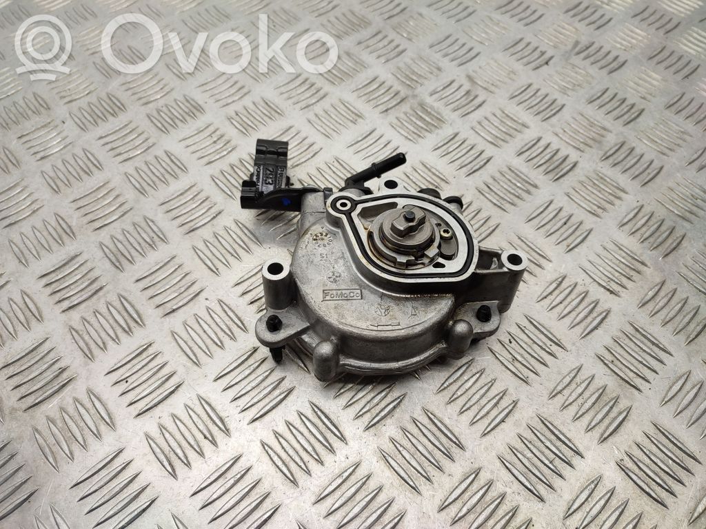 Ford Focus Vacuum pump 
