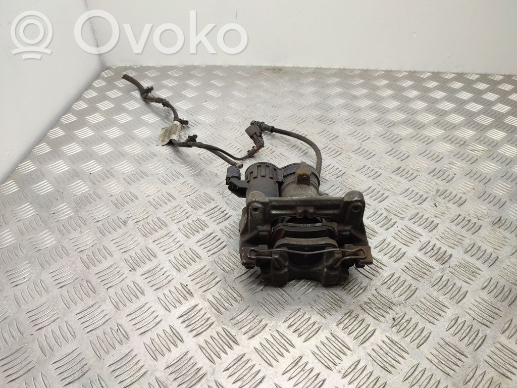 Ford Focus Takajarrusatula 