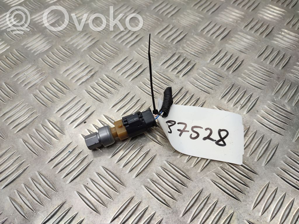 Opel Corsa F Air conditioning (A/C) pressure sensor 