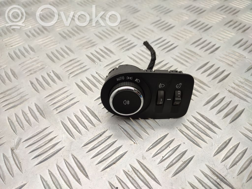 Opel Astra K Light switch 