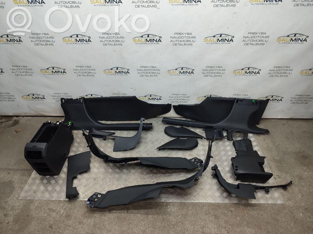 Opel Astra L Juego de molduras decorativas interiores 