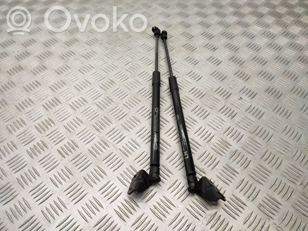 KIA Stonic Tailgate/trunk strut/damper 