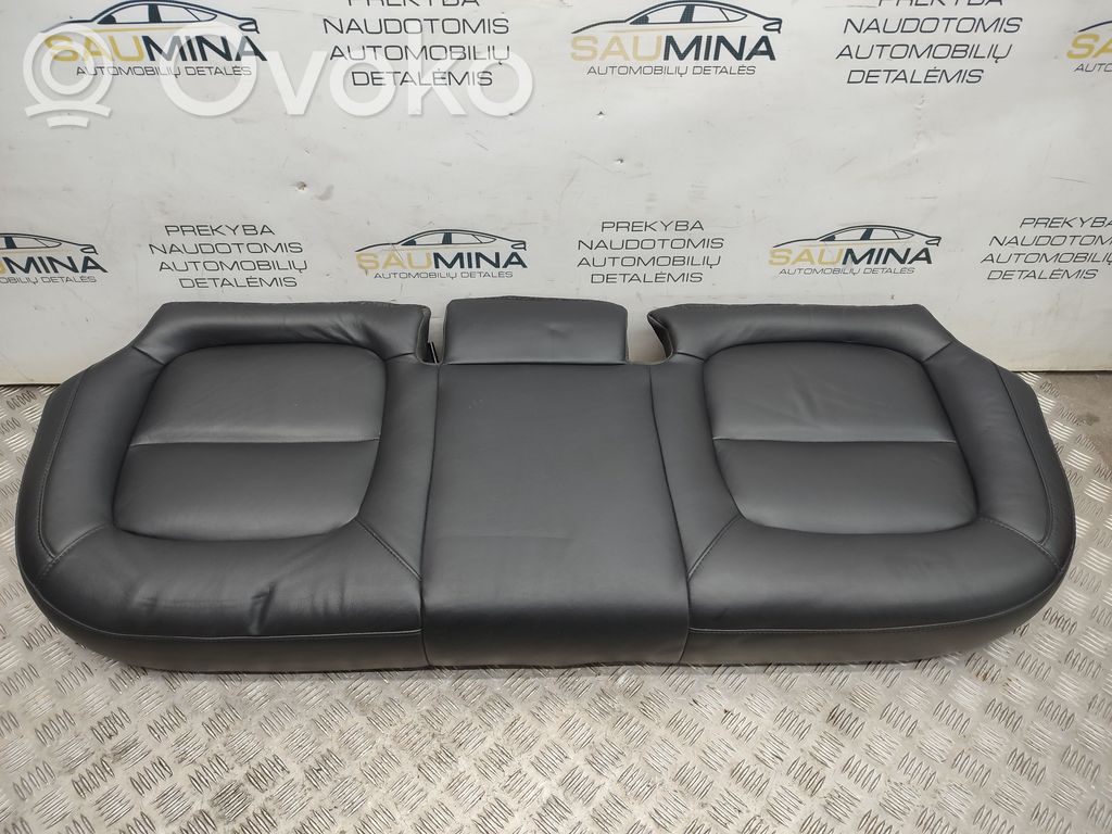 Volvo V70 Rear seat 