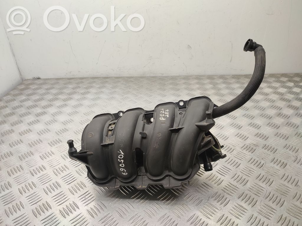 Peugeot 207 Intake manifold 