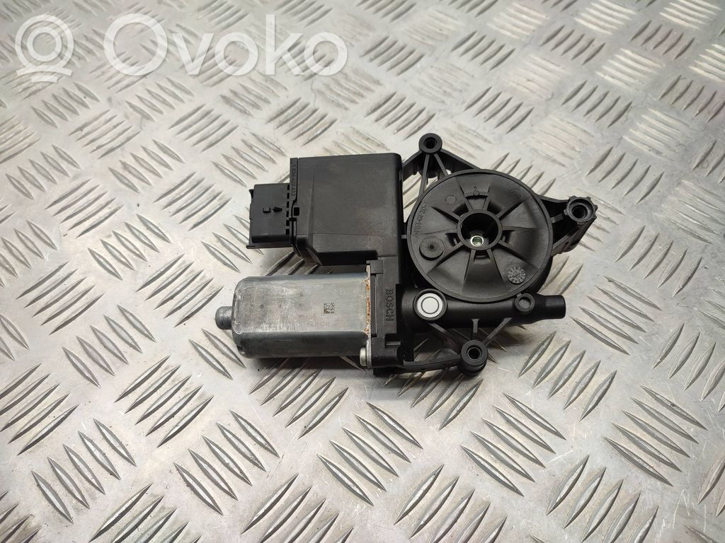 Opel Vivaro Silniczek podnośnika szyby drzwi 