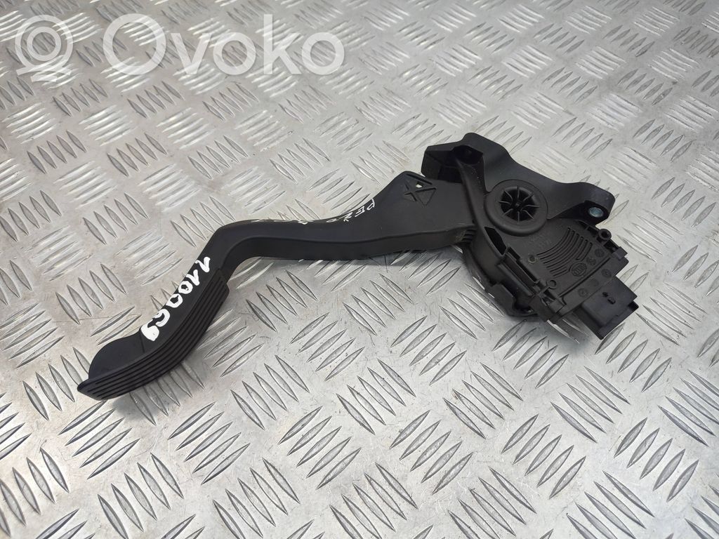 Peugeot 207 Accelerator throttle pedal 