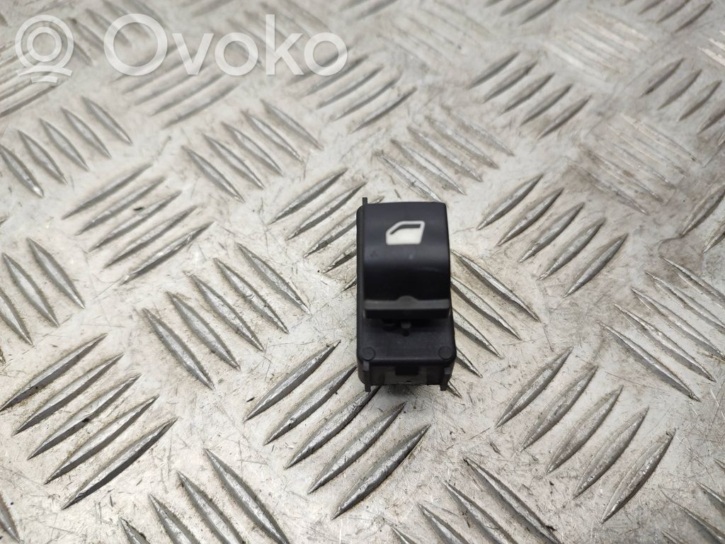 Opel Combo E Elektrisko logu slēdzis 