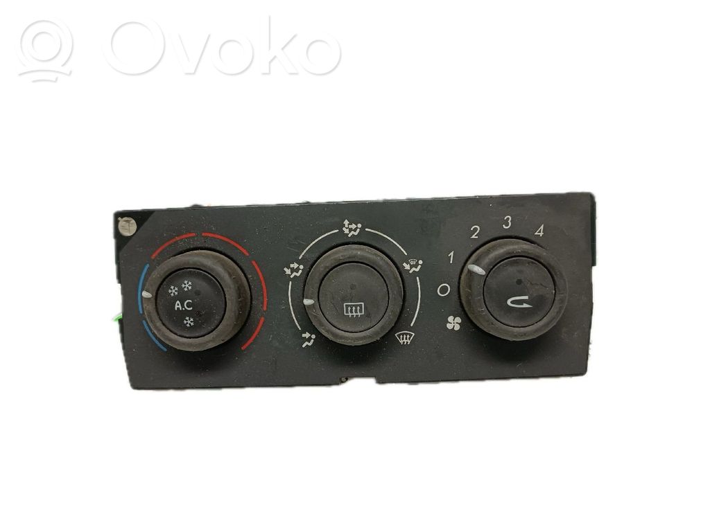 Renault Laguna I Climate control unit 