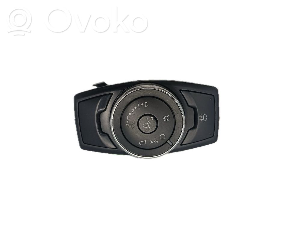 Lukturu slēdzis   BM5T13A024GC
