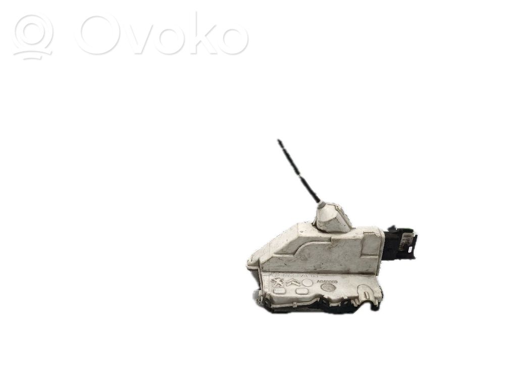 Citroen C-Elysée Priekšpusē slēdzene 