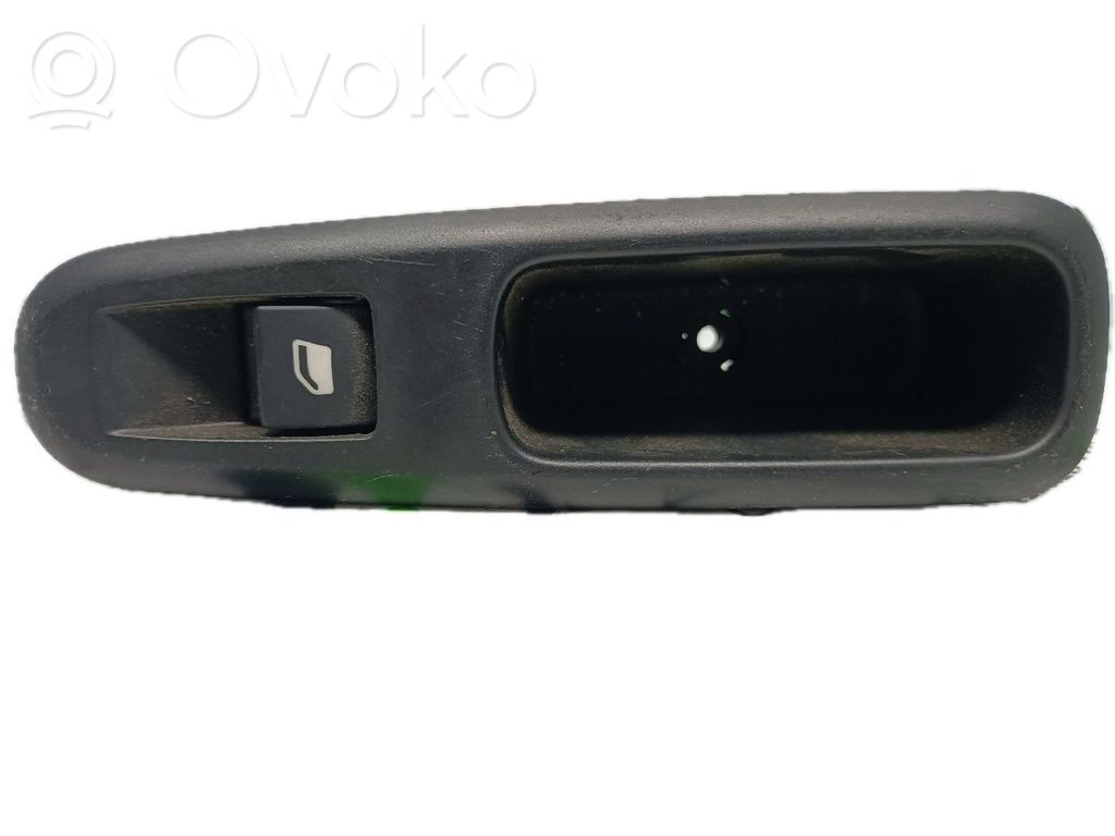 Electric window control switch   96762292ZD