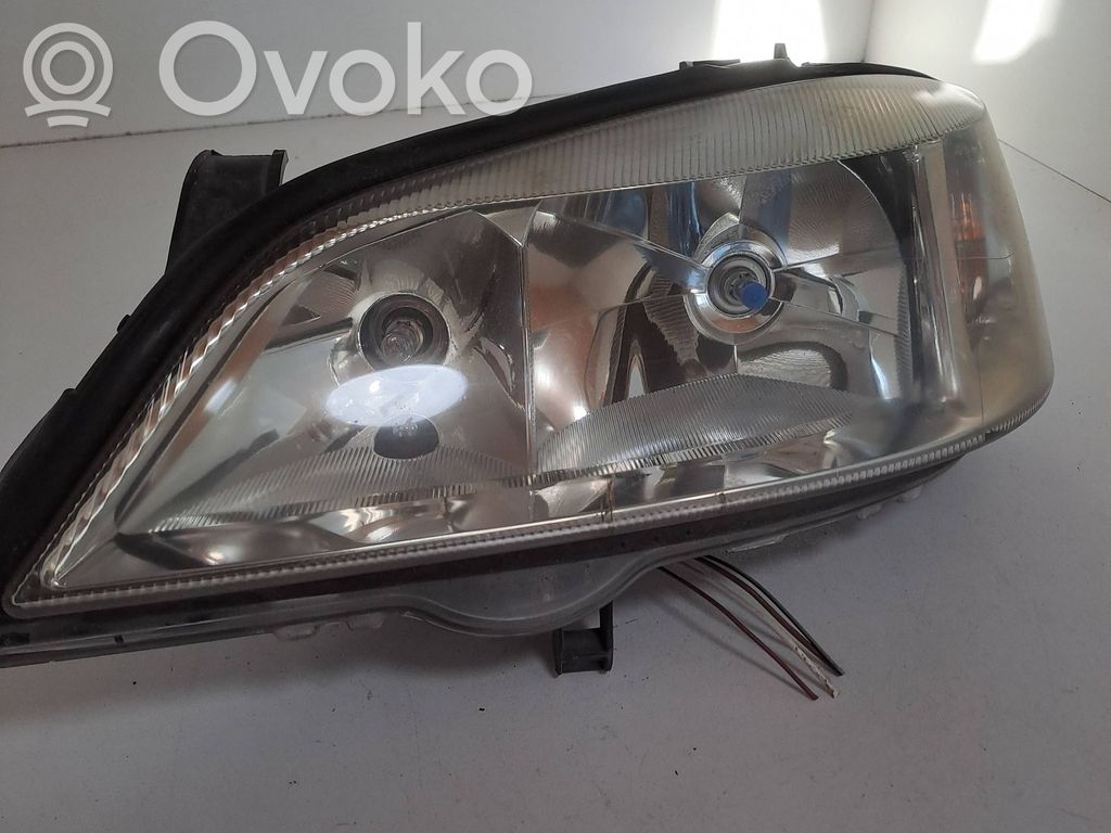 Opel Astra G Lampa przednia 