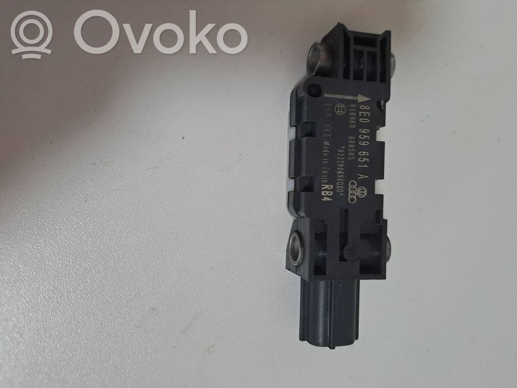 Audi A4 S4 B7 8E 8H Oro pagalvių smūgio daviklis 