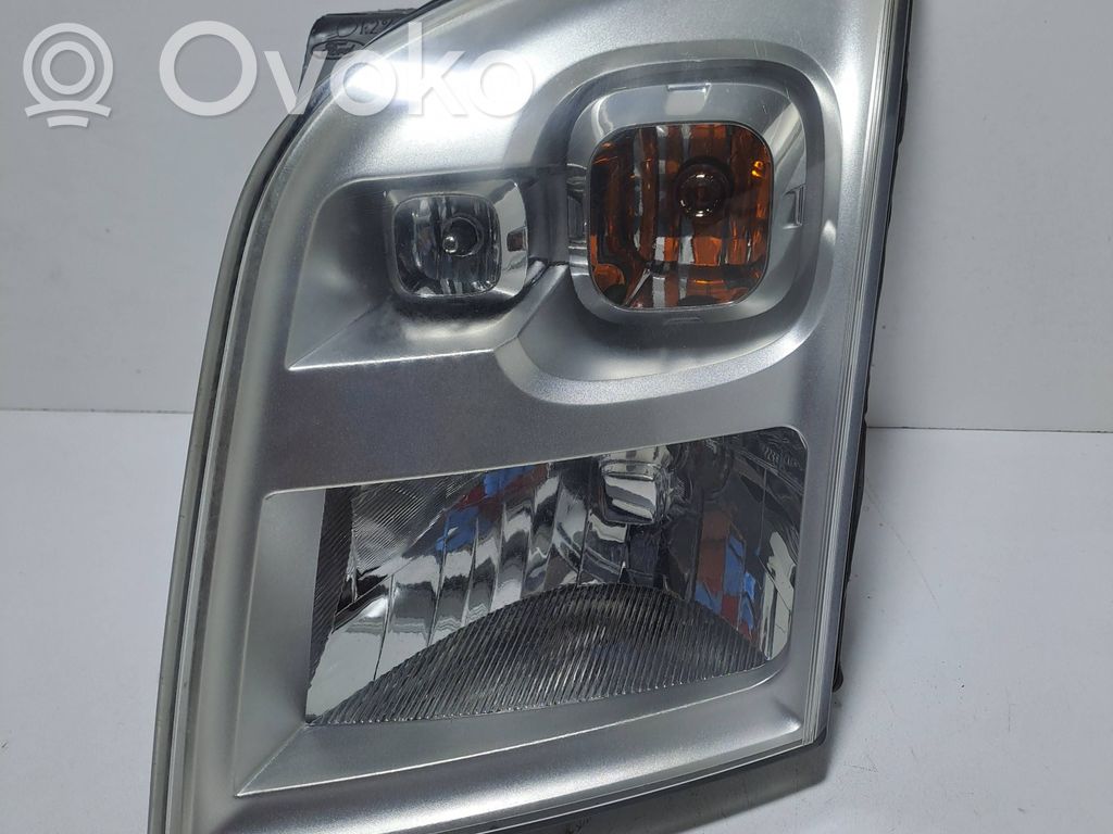 Ford Connect Headlight/headlamp 
