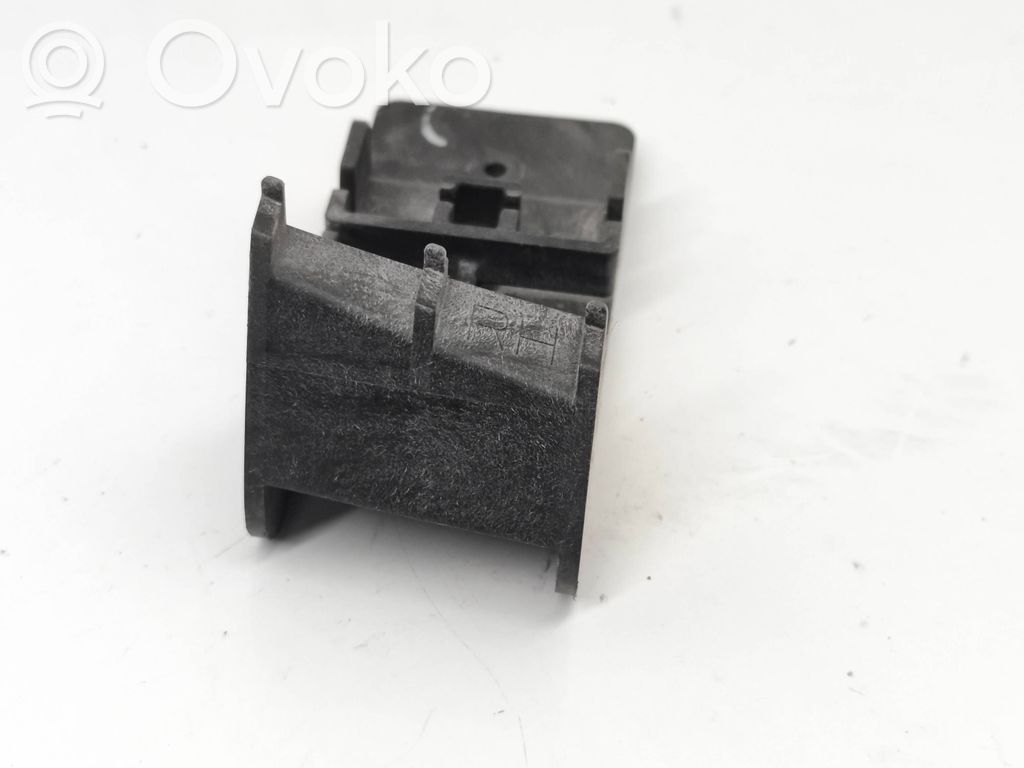 Mazda 6 Headlight/headlamp mounting bracket 