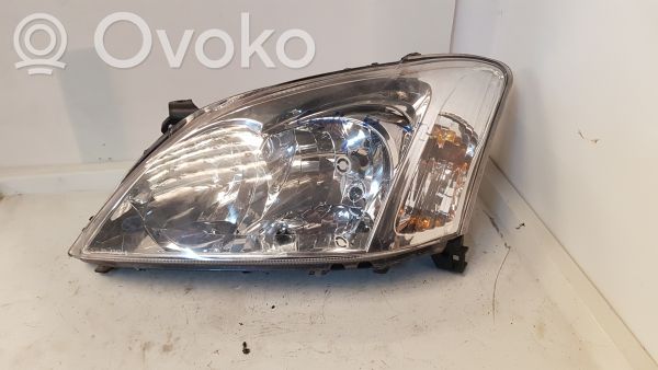 Toyota Corolla E120 E130 Priekšējais lukturis 