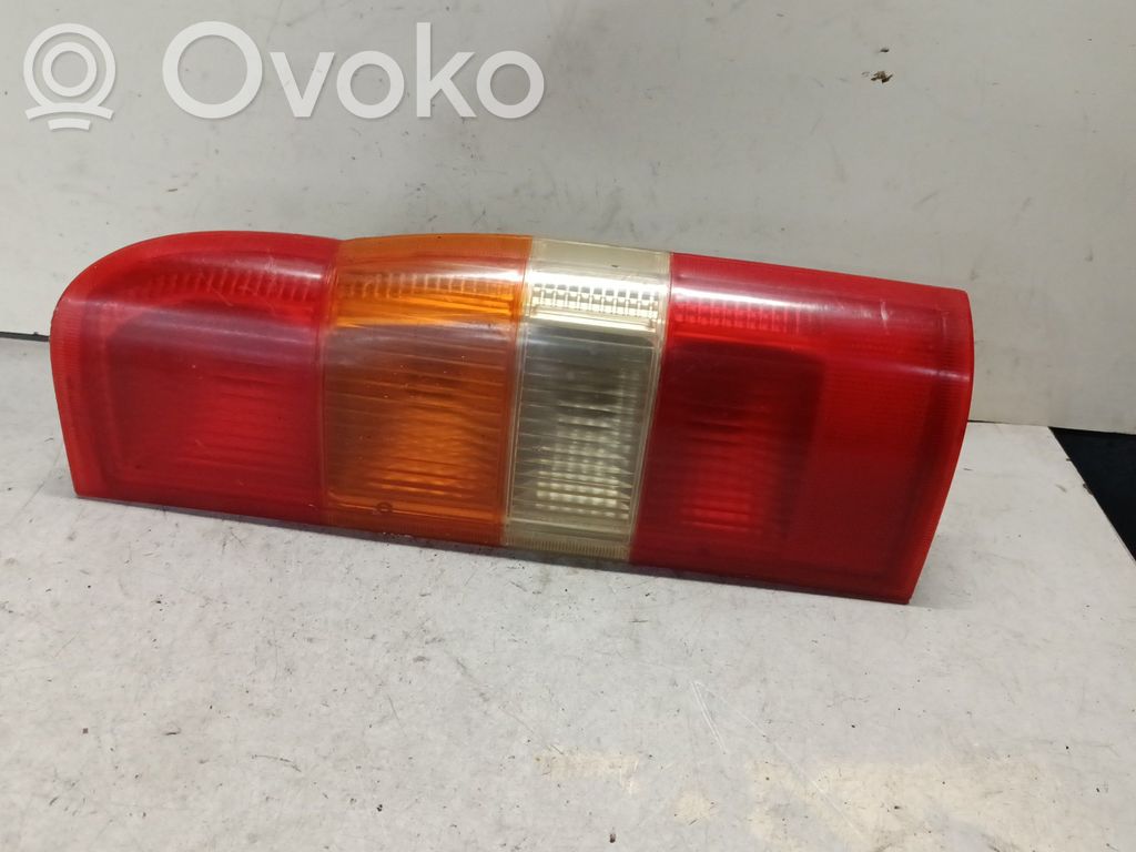 Tailgate rear/tail lights