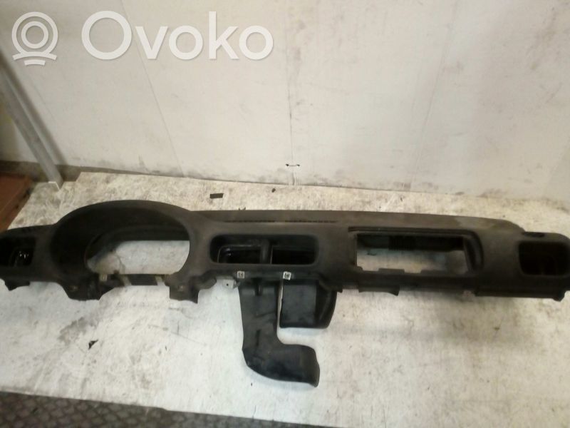 Dashboard   8L0857069