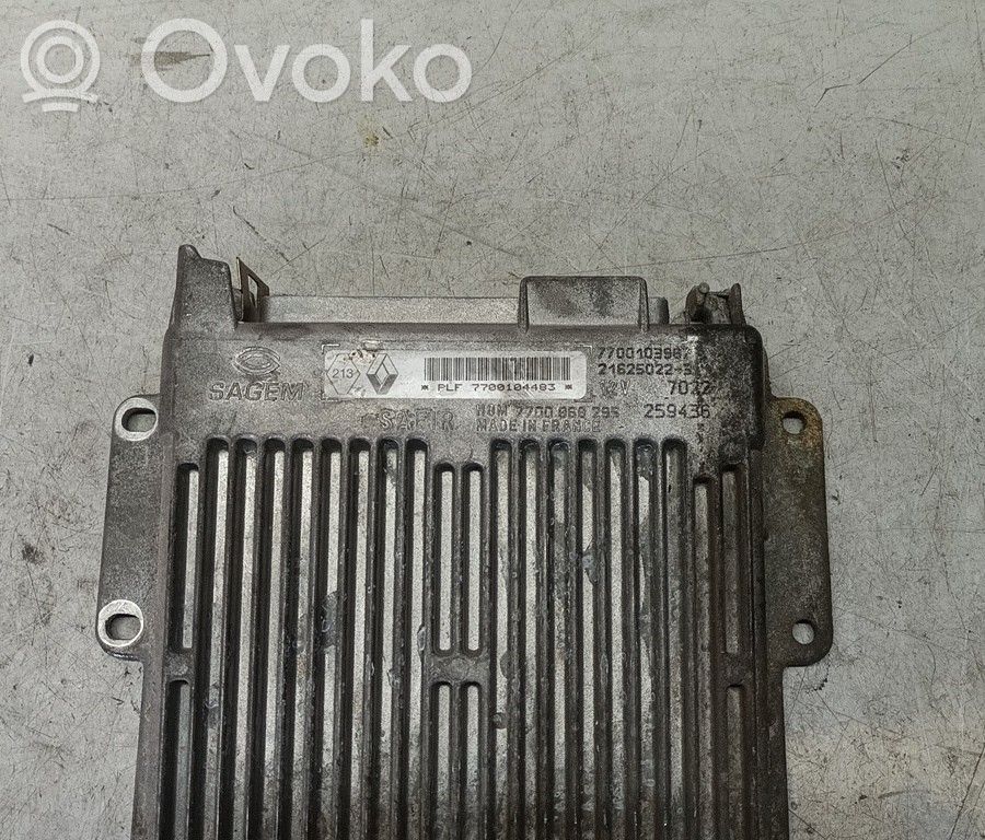 Renault Twingo I Engine control unit/module 