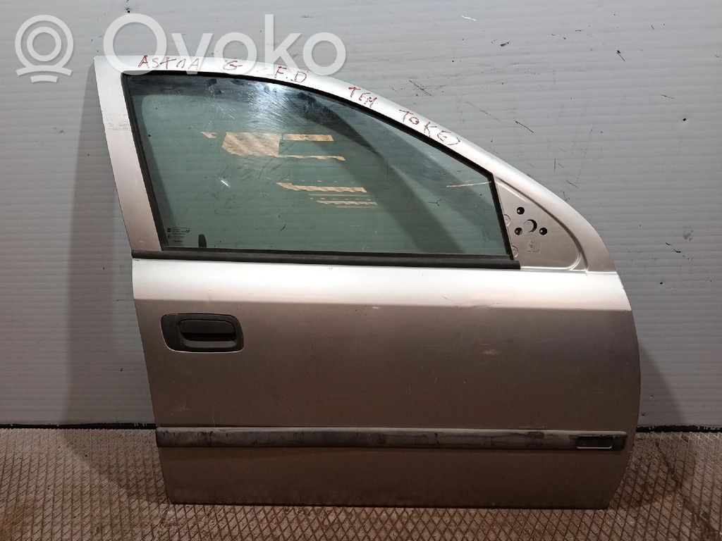 Priekinės durys   CINZA