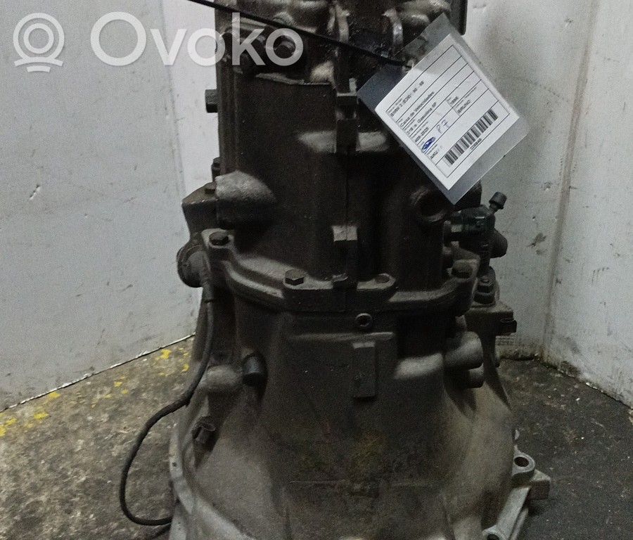 Manual 5 speed gearbox   AKU,BRUNO