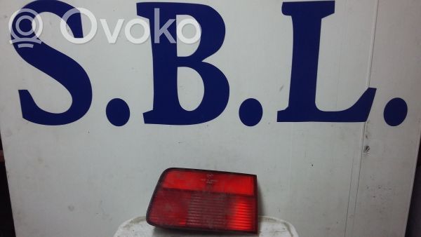 Galinis žibintas dangtyje   DIR,19972000