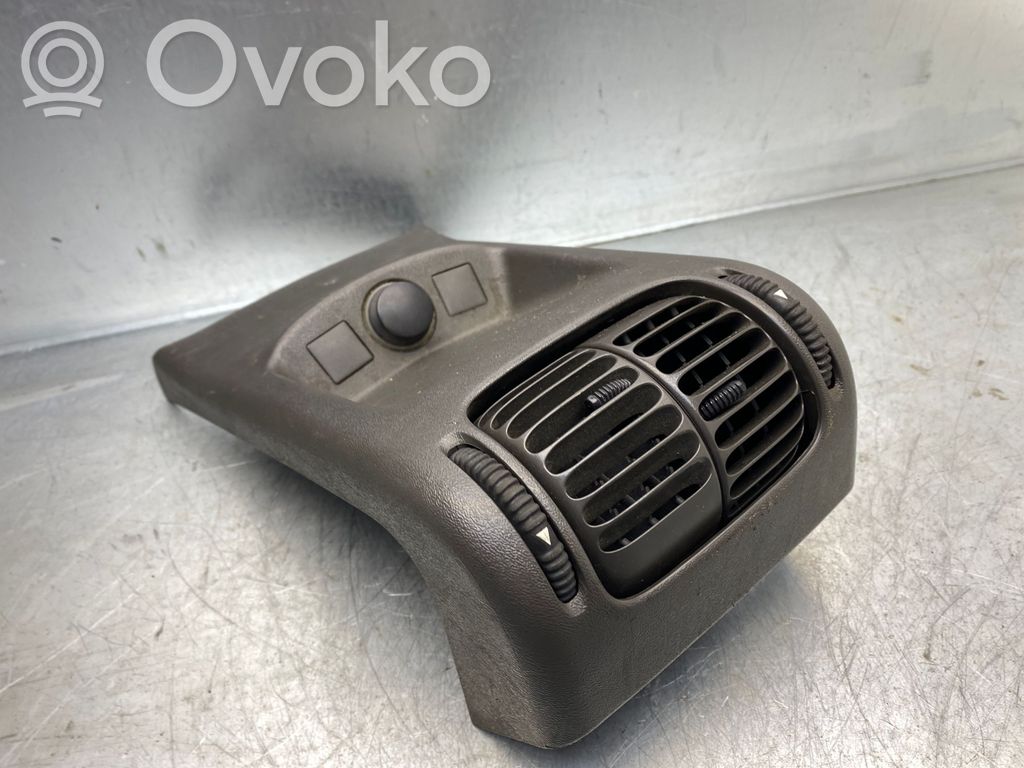 Saab 9-5 Kita centrinė konsolės (tunelio) detalė 