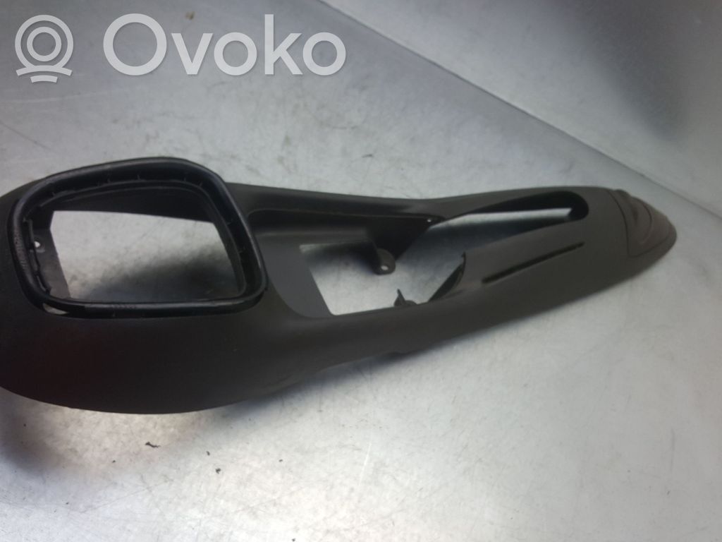 Fiat Punto (188) Centrālā konsole 