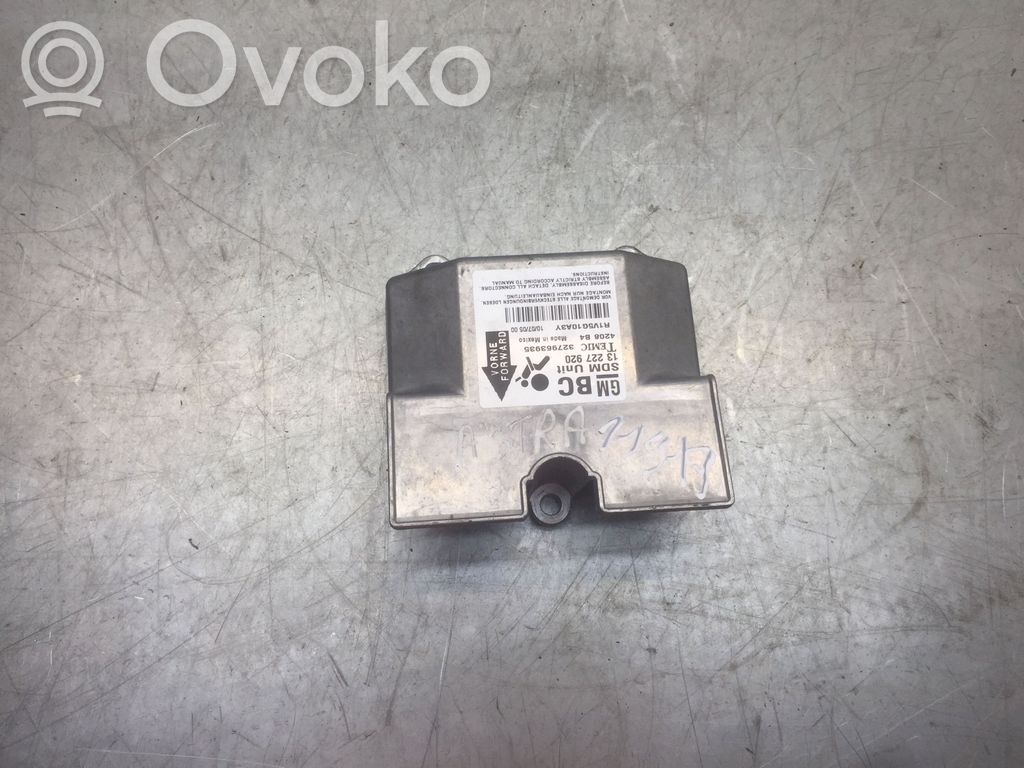 Opel Astra H Airbag control unit/module 