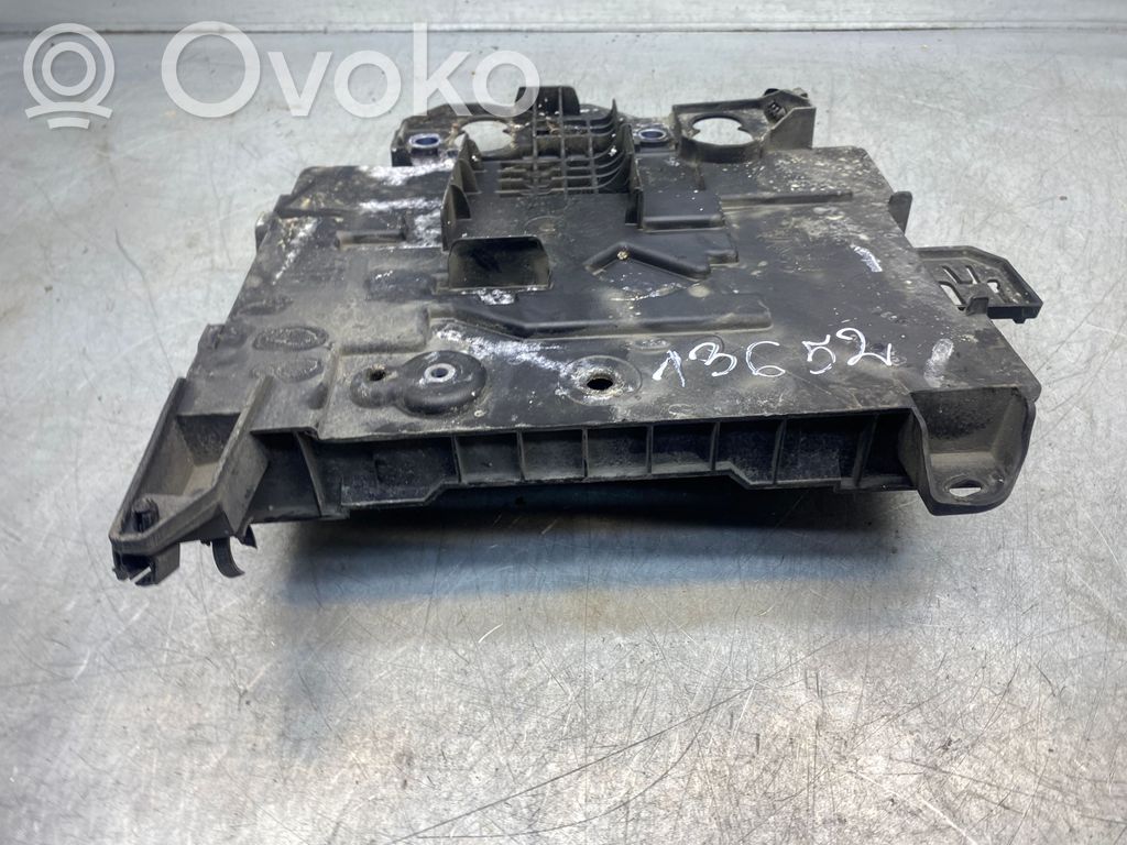 Battery tray   8200314273,54089