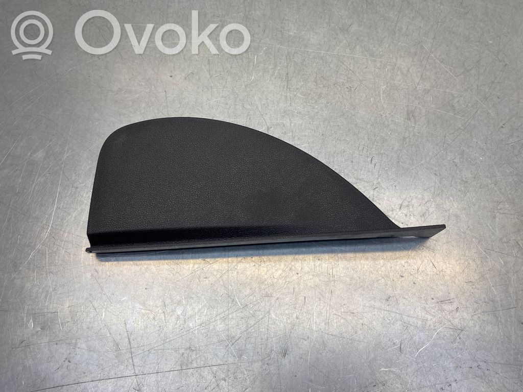 Renault Clio III Kojelaudan sivupäätyverhoilu 