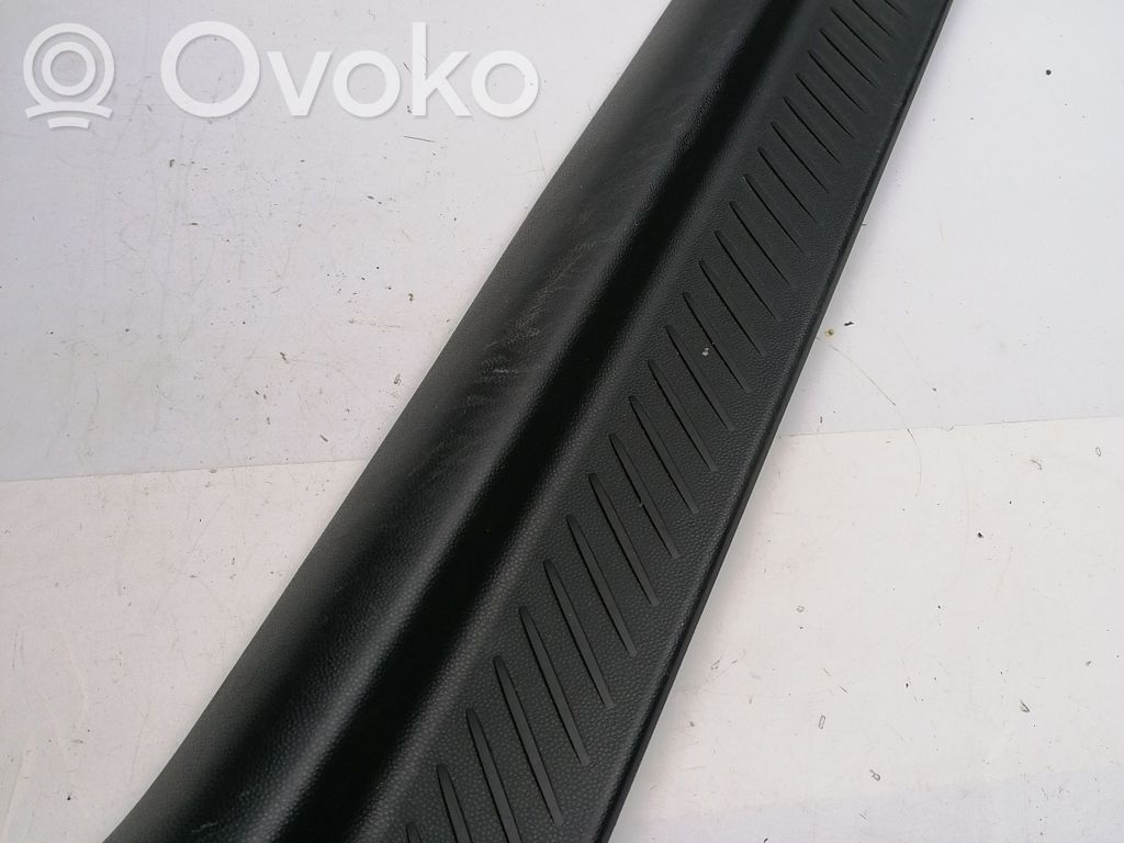 Mazda 3 I Front sill trim cover 